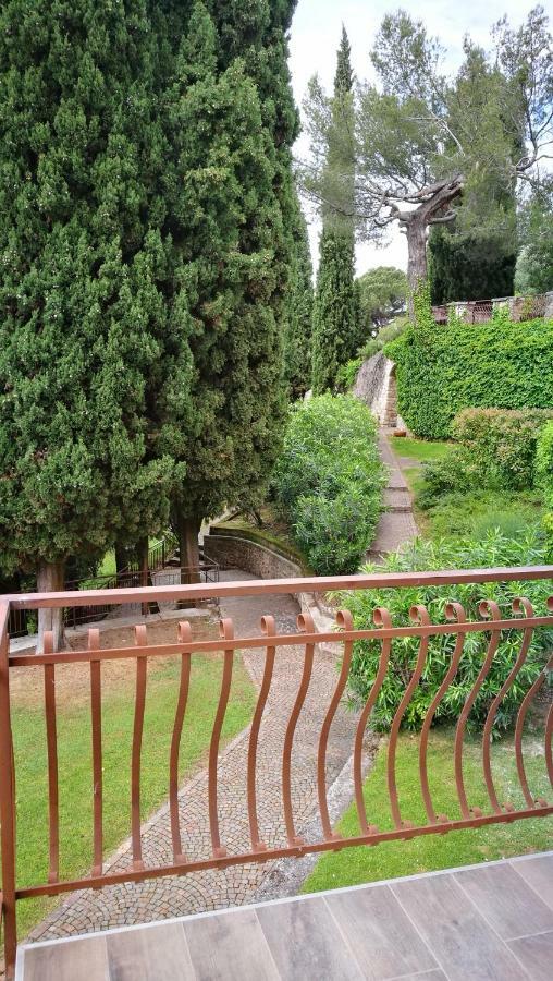 Bellavista Eremitaggio Apartment Torri Del Benaco Exterior photo